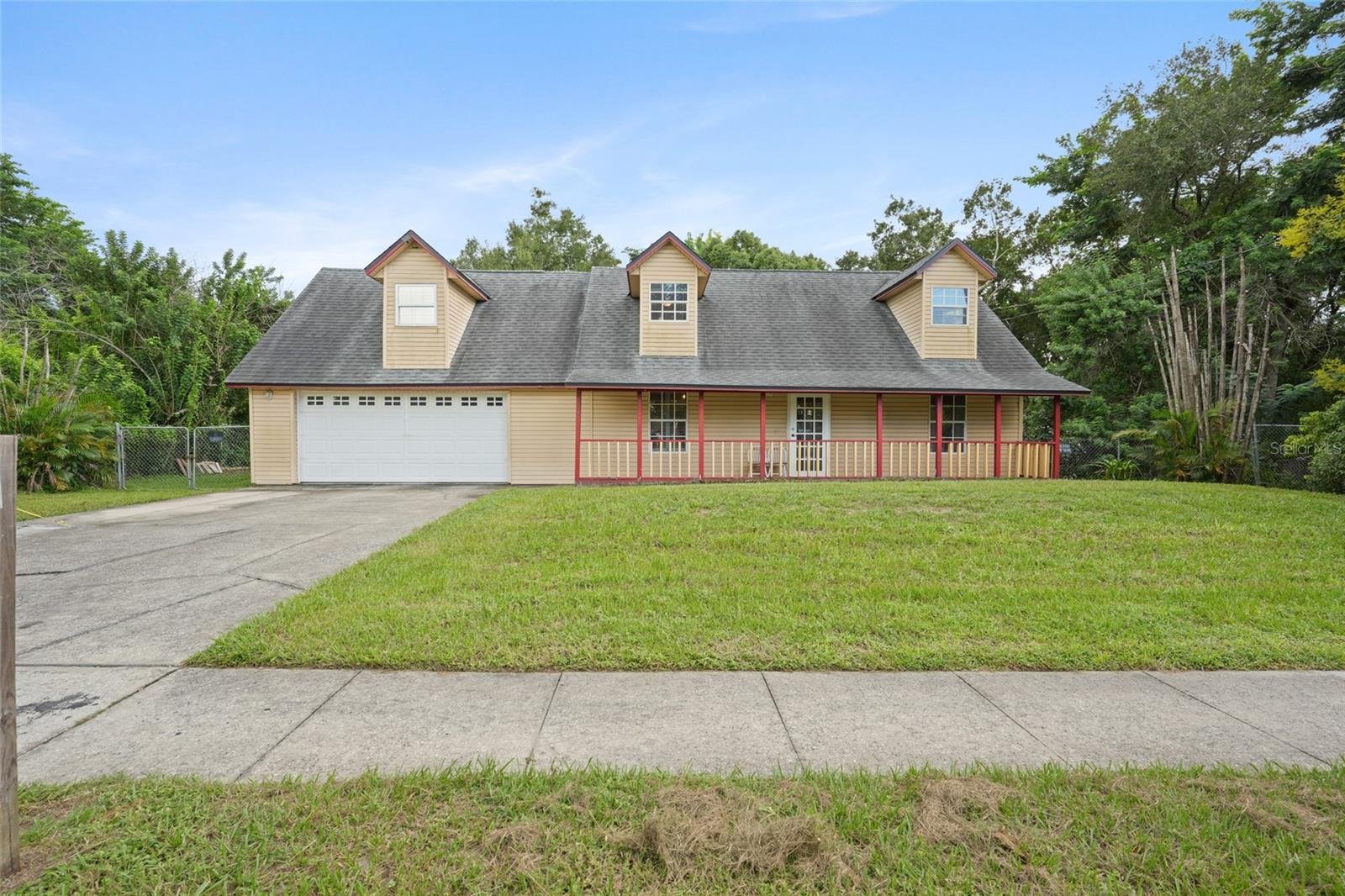 En Venta 10102 FLOWERS AVE, ORLANDO, FL 32825