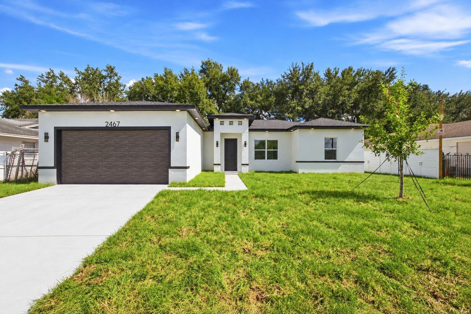 En Venta 2467 MYAKKA DR, ORLANDO, FL 32839