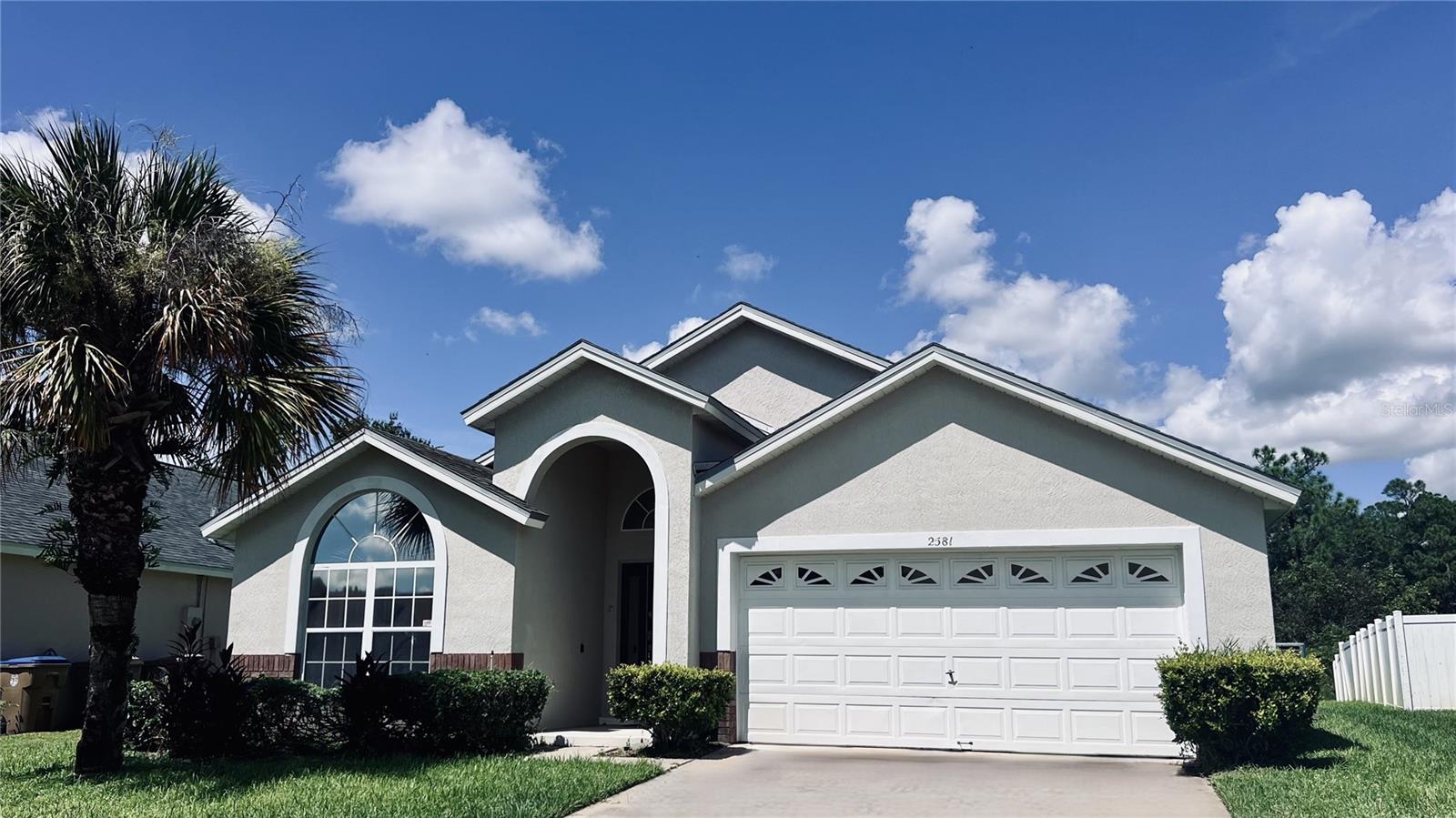 2581 Oneida Loop - only 4 Miles to Disney!