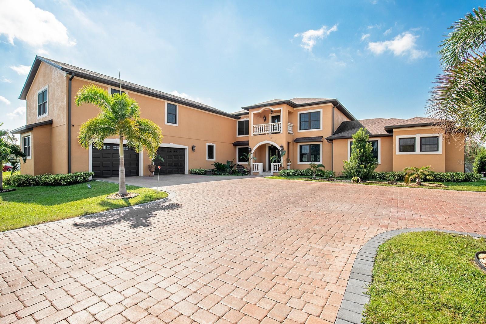 En Venta 3211 LAKESHORE BLVD, ST CLOUD, FL 34769
