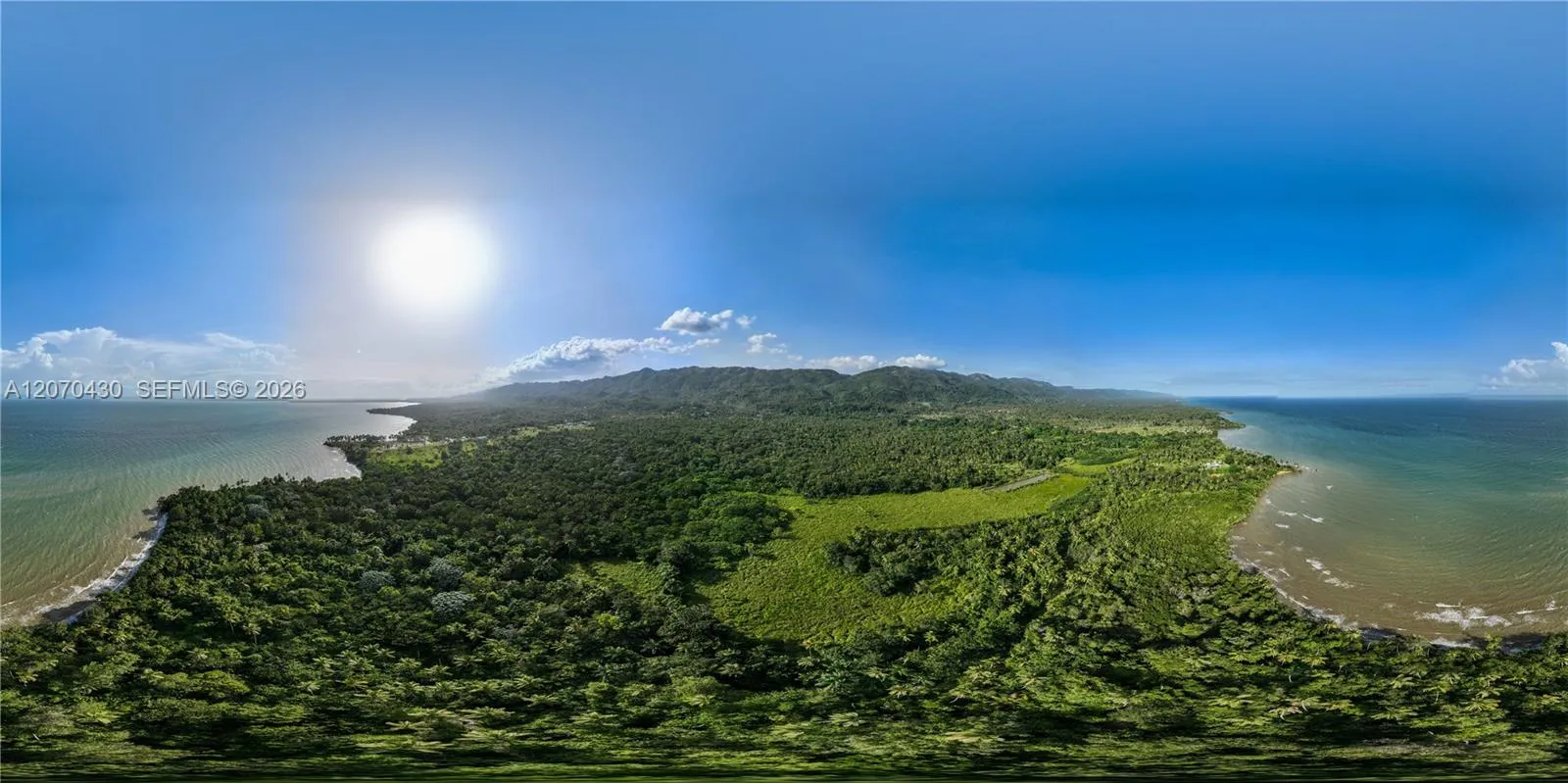 Foto de propiedad en Samana, FL  con MLS# 