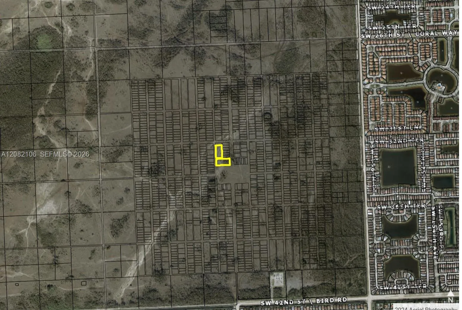 Foto de propiedad en SW 32 Street, Miami, FL 33185 Miami con MLS# 
