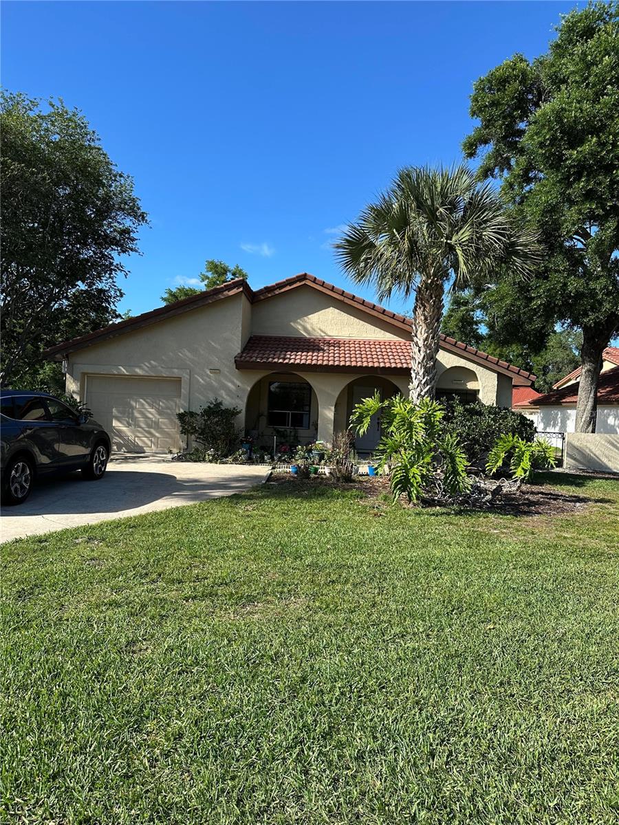 Foto de propiedad en 6609 EDGEWORTH DR ORLANDO con MLS# TB8480877
