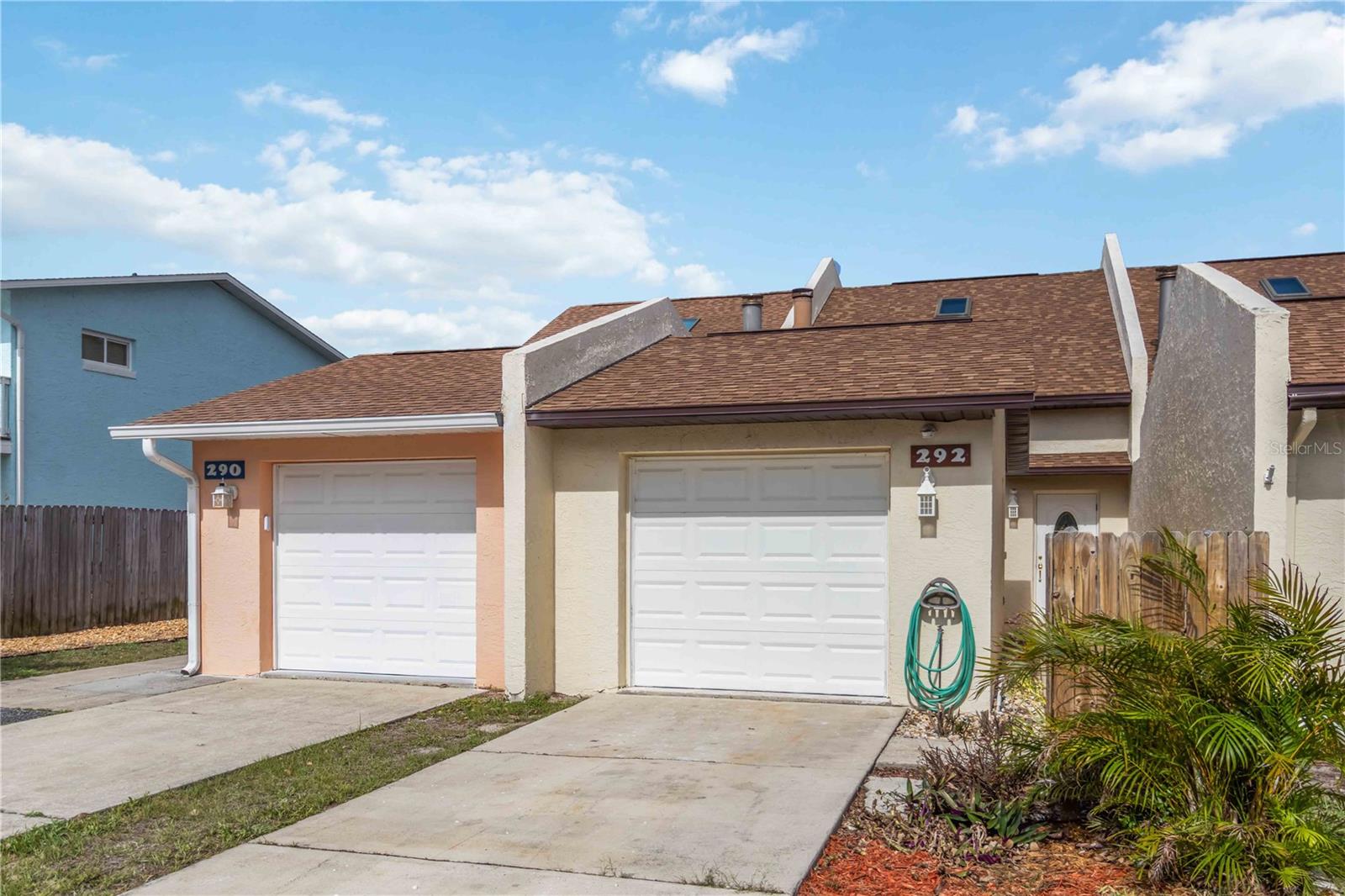 Foto de propiedad en 292 CANAVERAL BEACH BLVD CAPE CANAVERAL con MLS# TB8489408