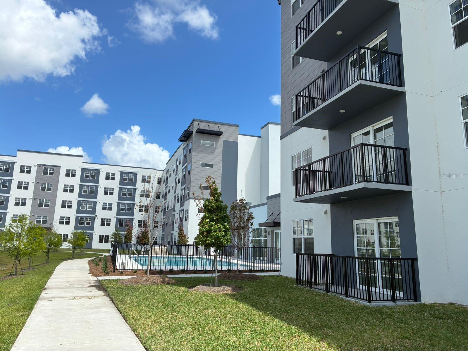 Foto de propiedad en 5587 MILLENIA PARK BLVD #318 ORLANDO con MLS# TB8493911