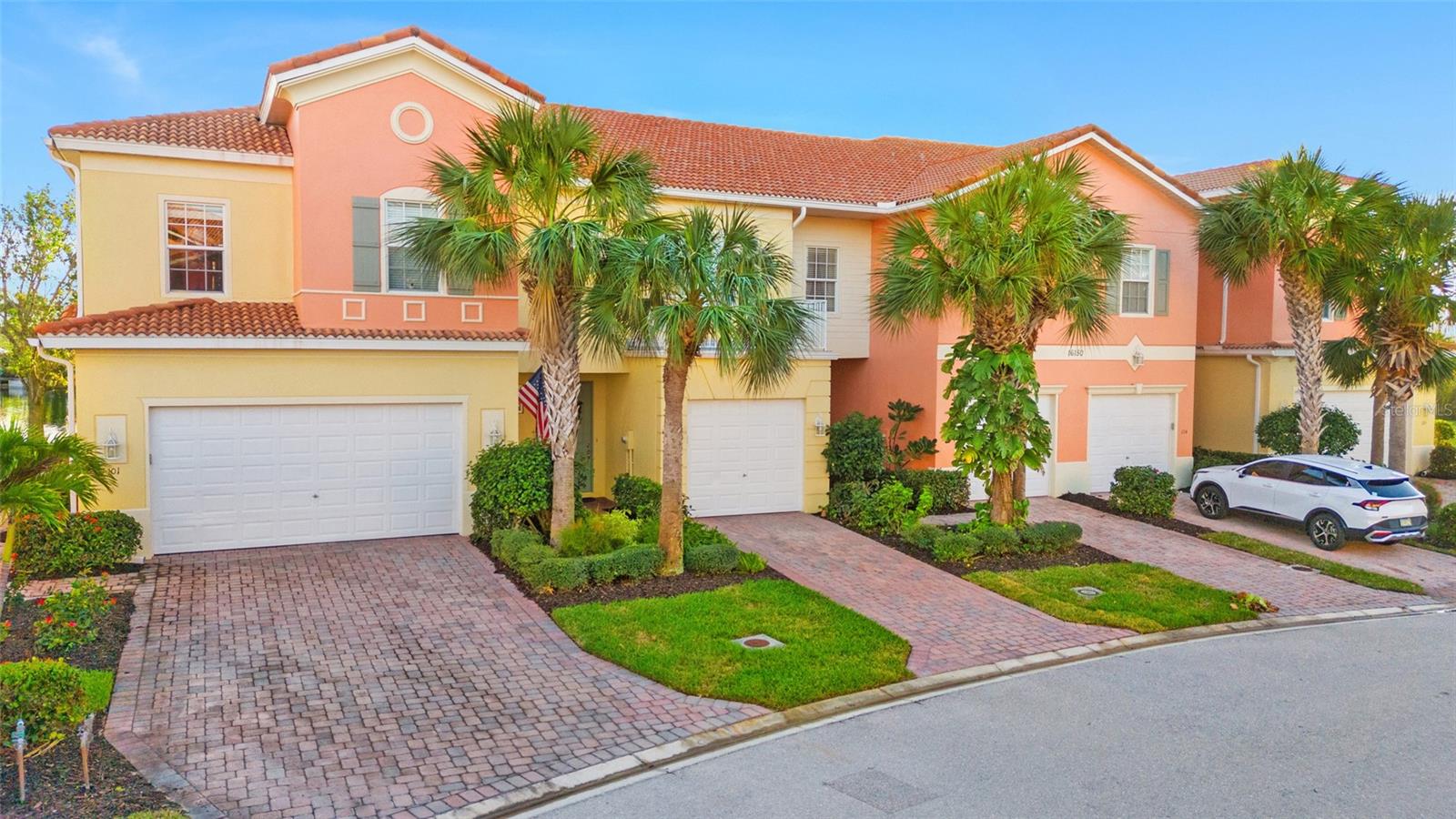 Foto de propiedad en 16150 VIA SOLERA CIR #102 FORT MYERS con MLS# TB8495918