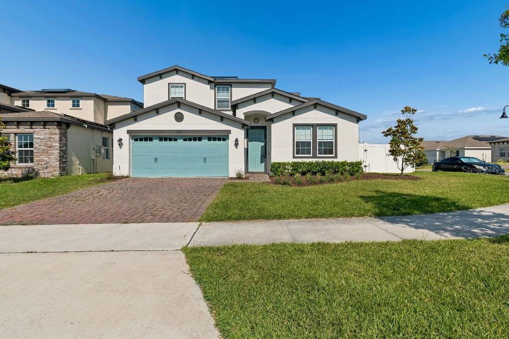 Foto de propiedad en 1101 LONE PALM WAY ST CLOUD con MLS# TB8507087