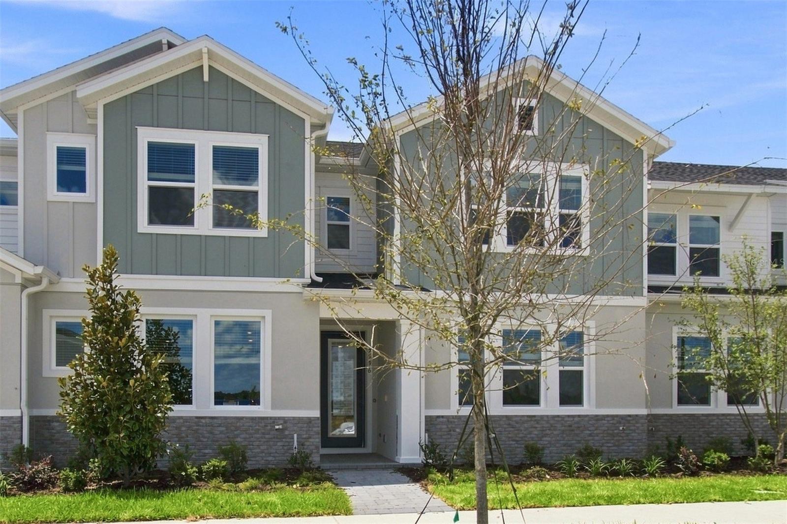 Foto de propiedad en 5596 COOPERS HAWK CT ST CLOUD con MLS# TB8514711