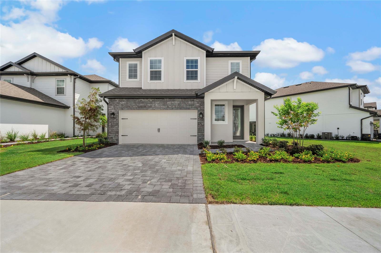 Foto de propiedad en 7657 SOMERSWORTH DR KISSIMMEE con MLS# TB8515812
