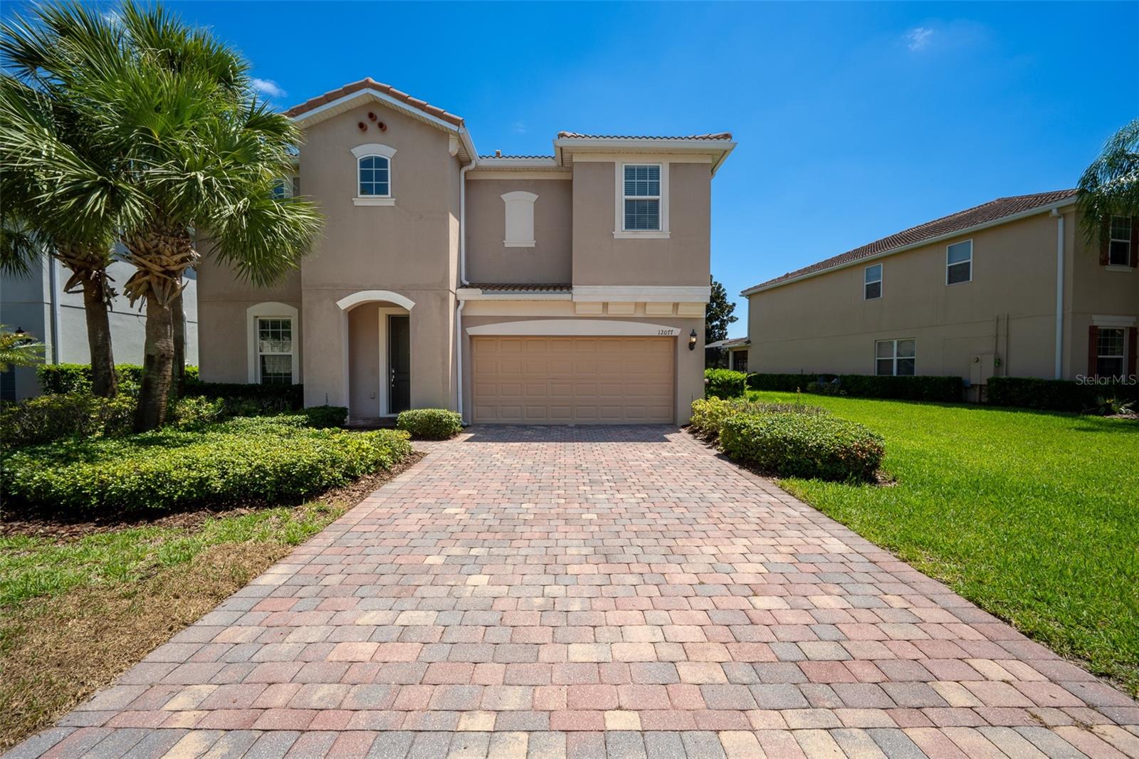 Foto de propiedad en 12077 ULETA LN ORLANDO con MLS# TB8522022