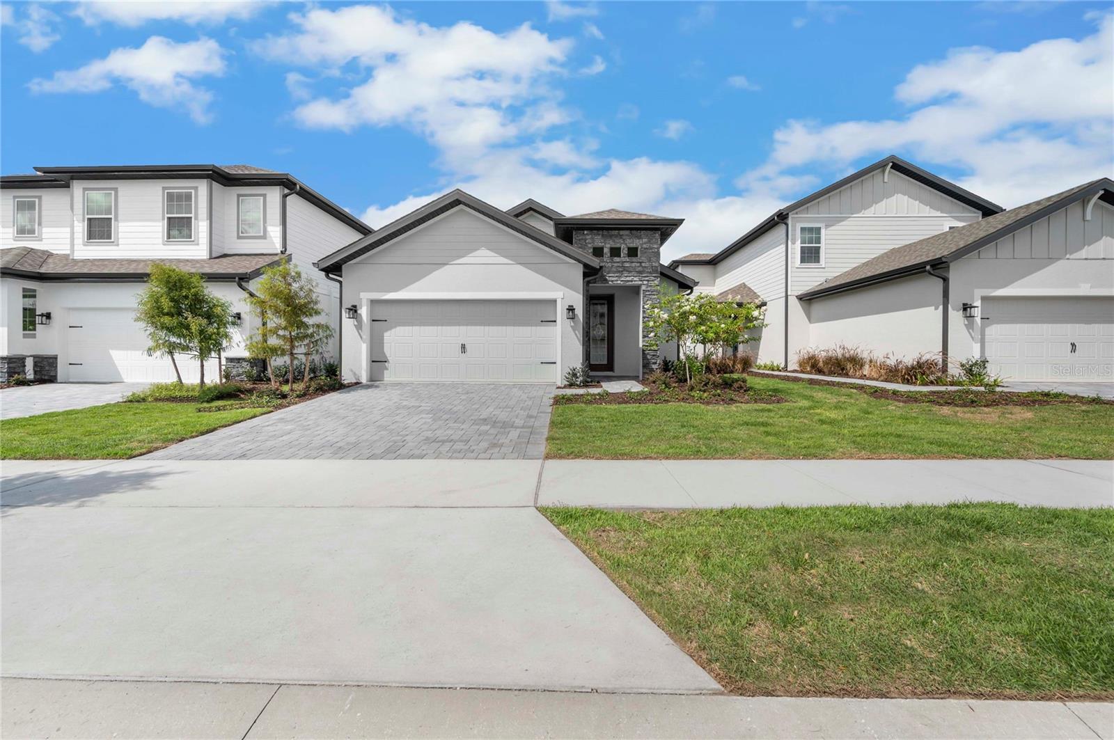 Foto de propiedad en 7829 MARLOW PL KISSIMMEE con MLS# TB8526770