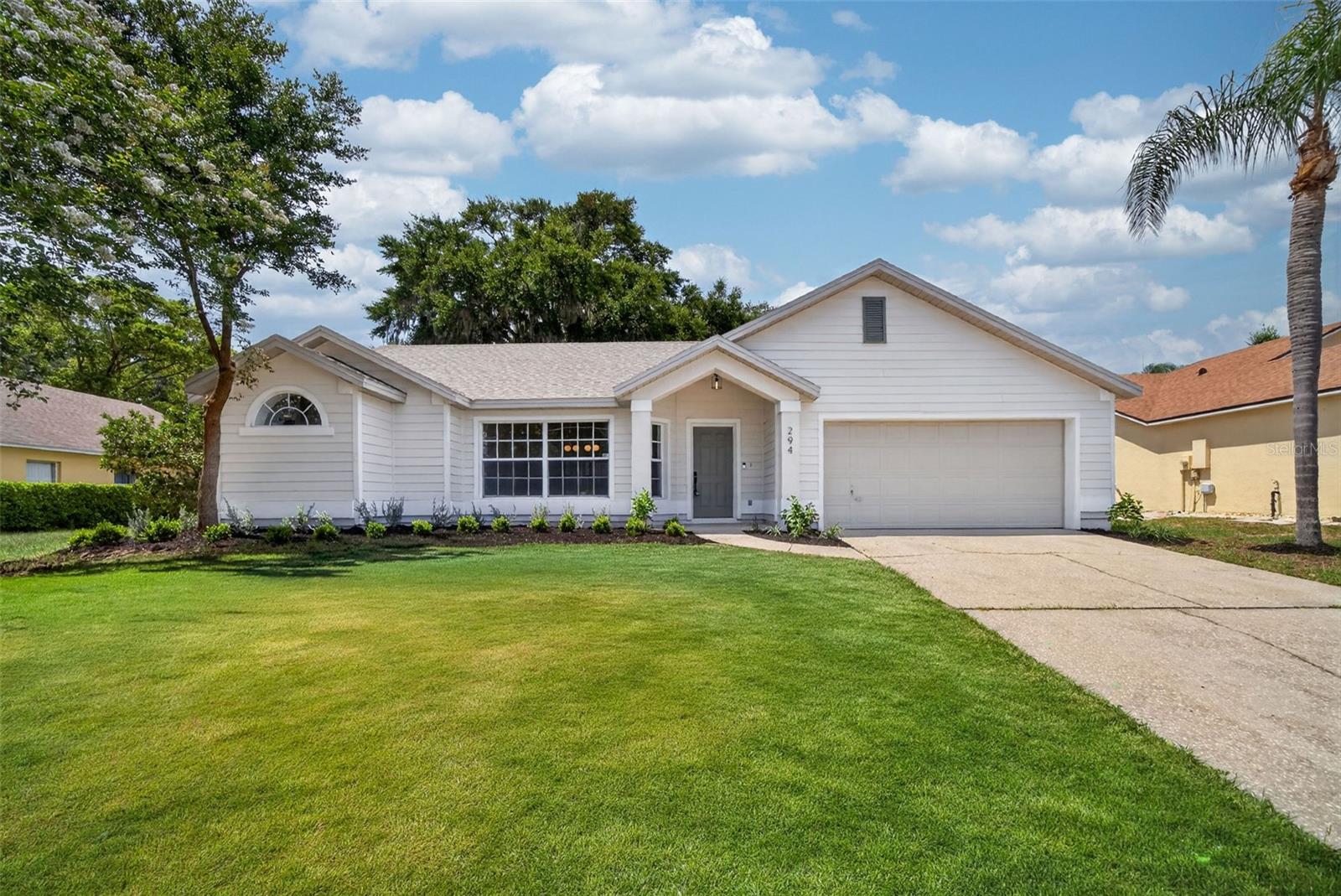Foto de propiedad en 294 LAKE DOE BLVD APOPKA con MLS# TB8527156