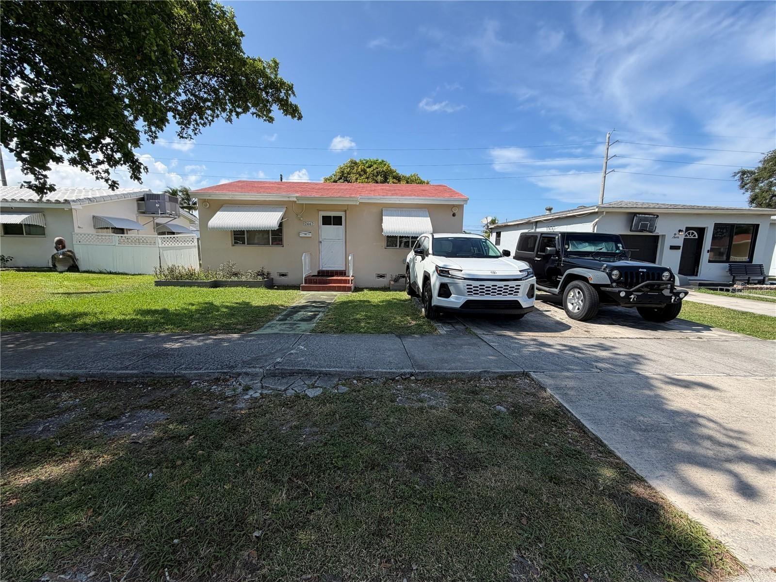En Venta 2447 ARTHUR ST, HOLLYWOOD, FL 33020