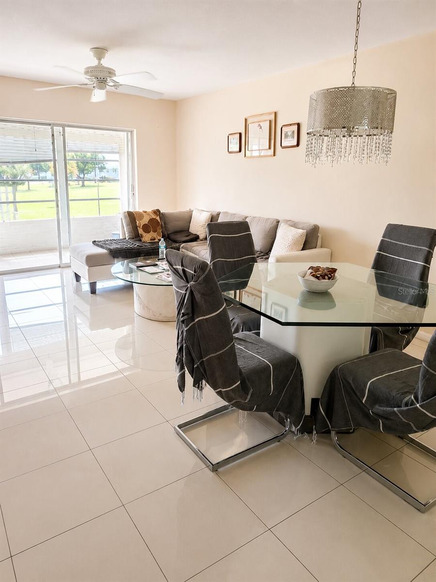 En Venta 2850 W GOLF BLVD #212, POMPANO BEACH, FL 33064