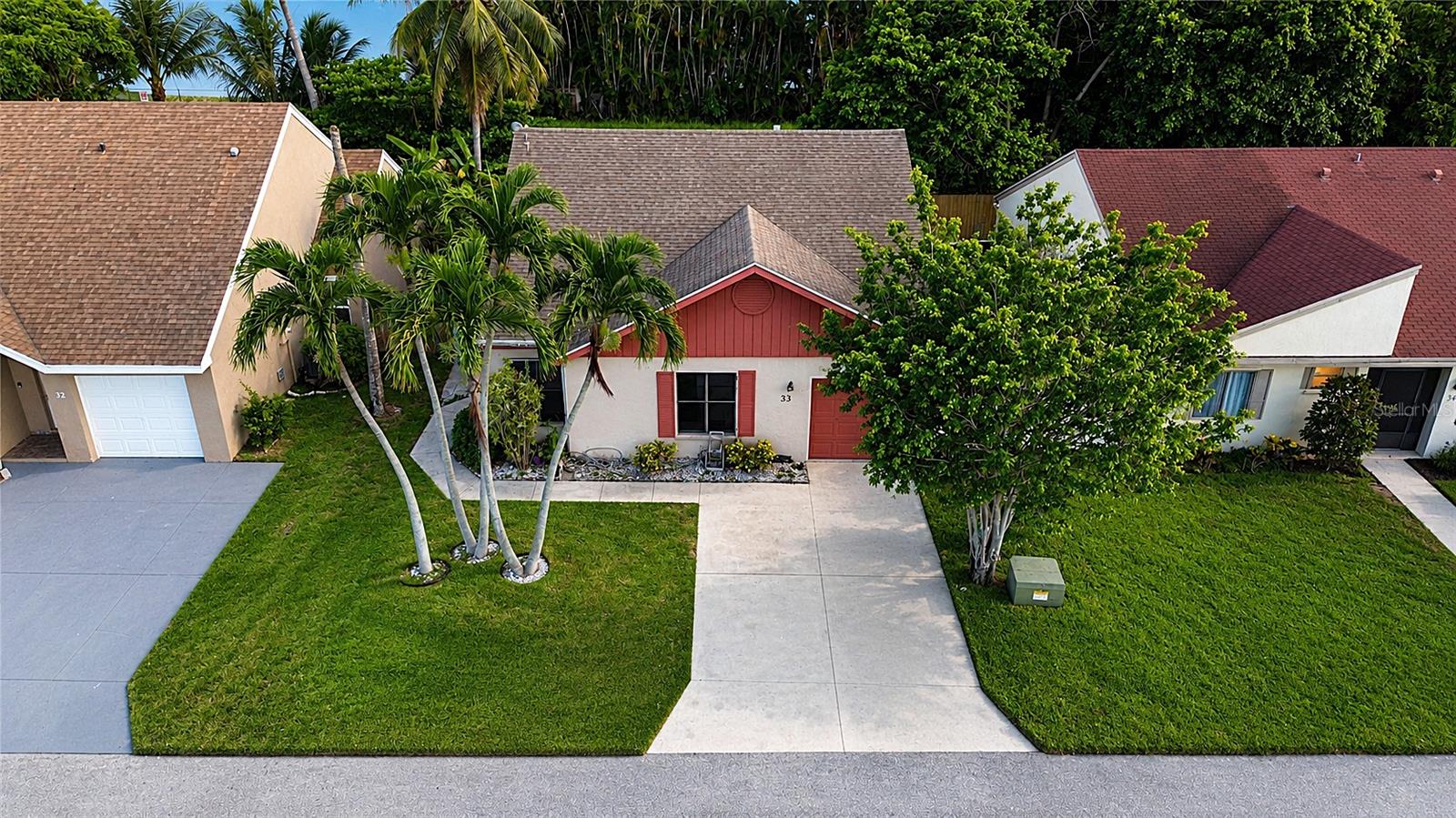 Foto de propiedad en 33 PEACHTREE PL BOYNTON BEACH con MLS# TB8539764