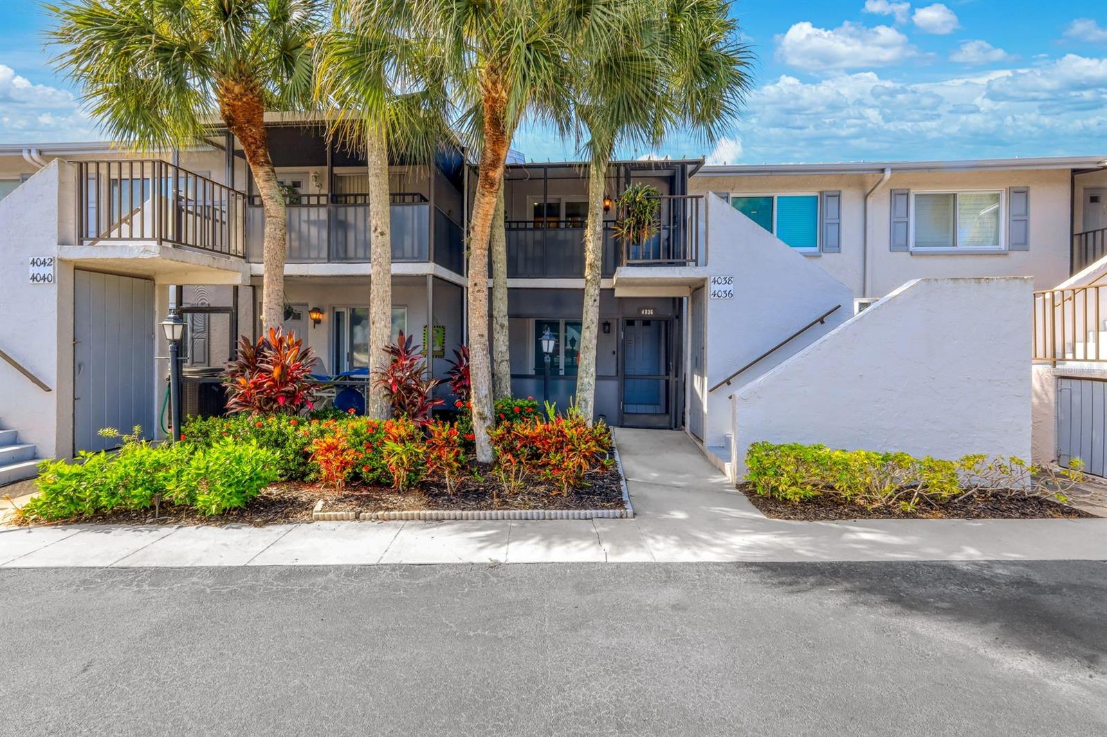 Foto de propiedad en 4038 NORTHLIGHT DR #1506 NAPLES con MLS# TB8542303