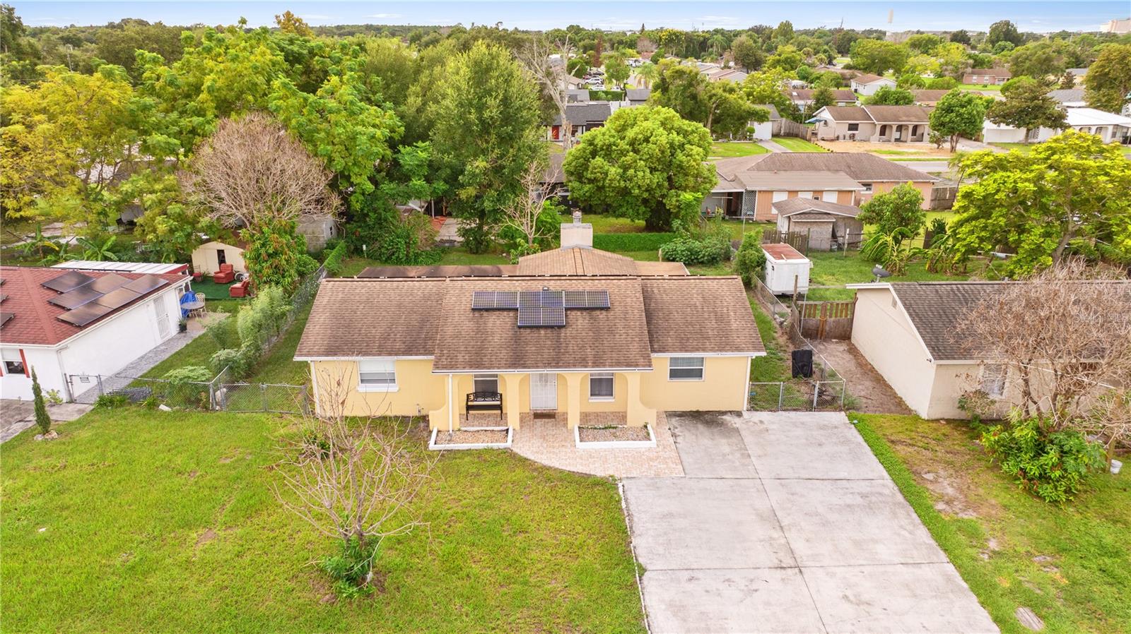 En Venta 558 BROADMOOR DR, ORLANDO, FL 32809