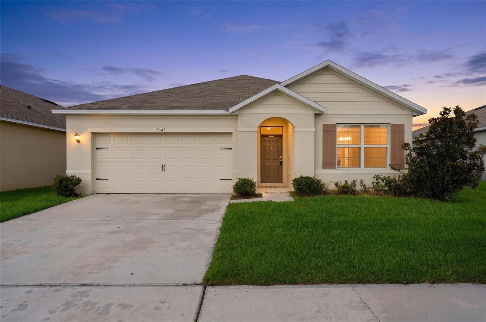 En Venta 3348 PERENNIAL LN, KISSIMMEE, FL 34746