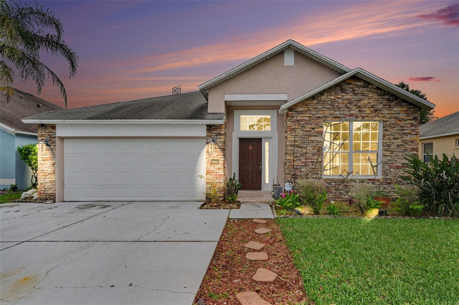 En Venta 13008 GRAND BANK LN, ORLANDO, FL 32825