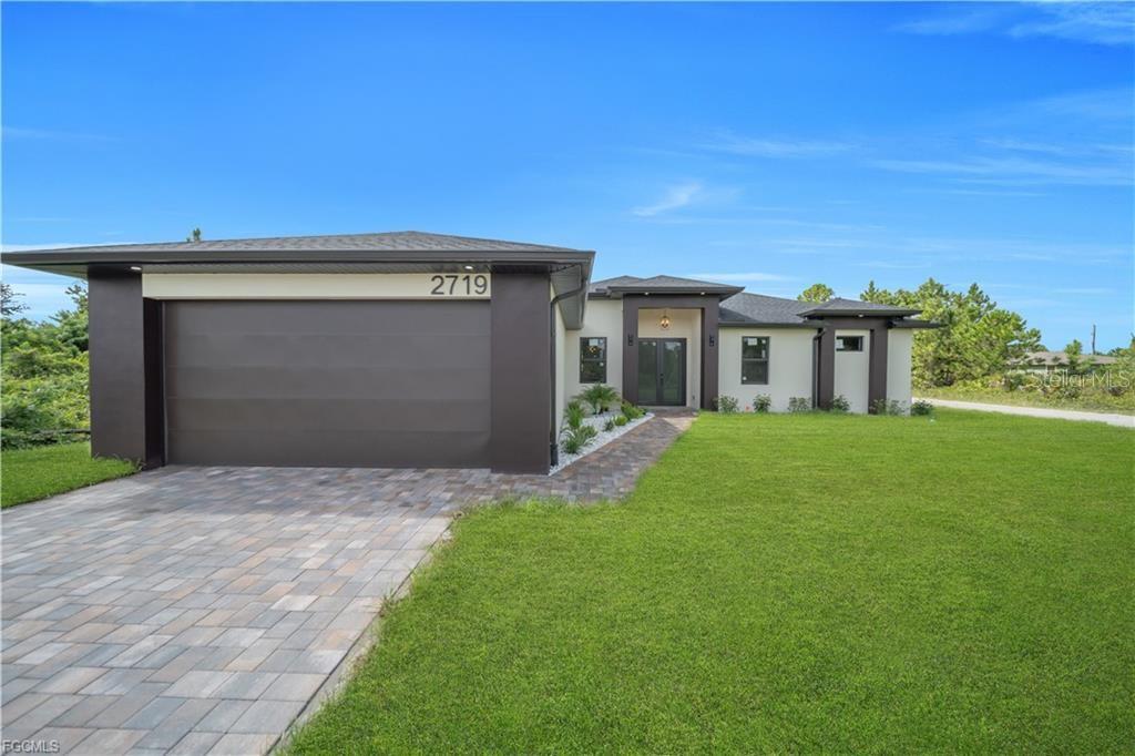 En Venta 2719 33RD ST W, LEHIGH ACRES, FL 33971