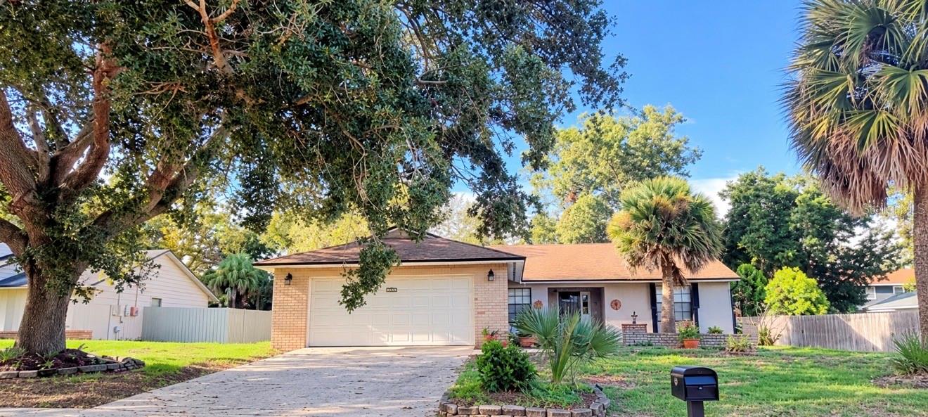 Foto de propiedad en 5333 RENOIR DR ORLANDO con MLS# TB8549240