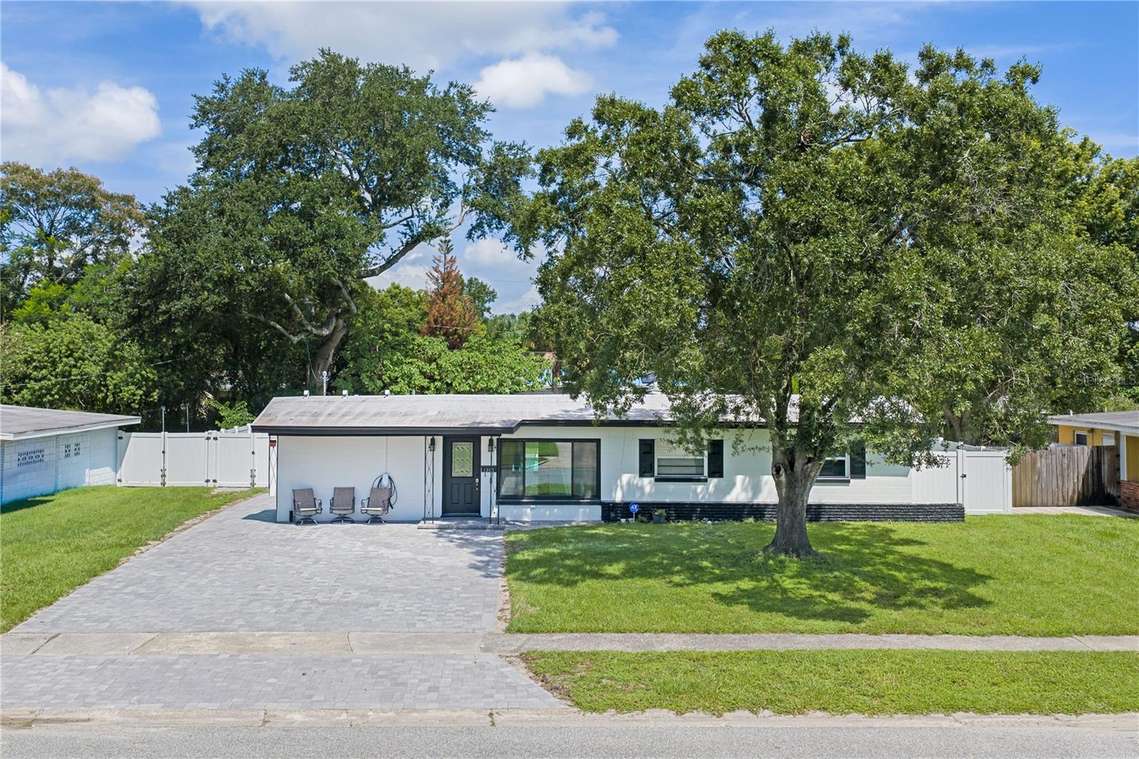 Foto de propiedad en 1307 BALTIMORE DR ORLANDO con MLS# TB8549936