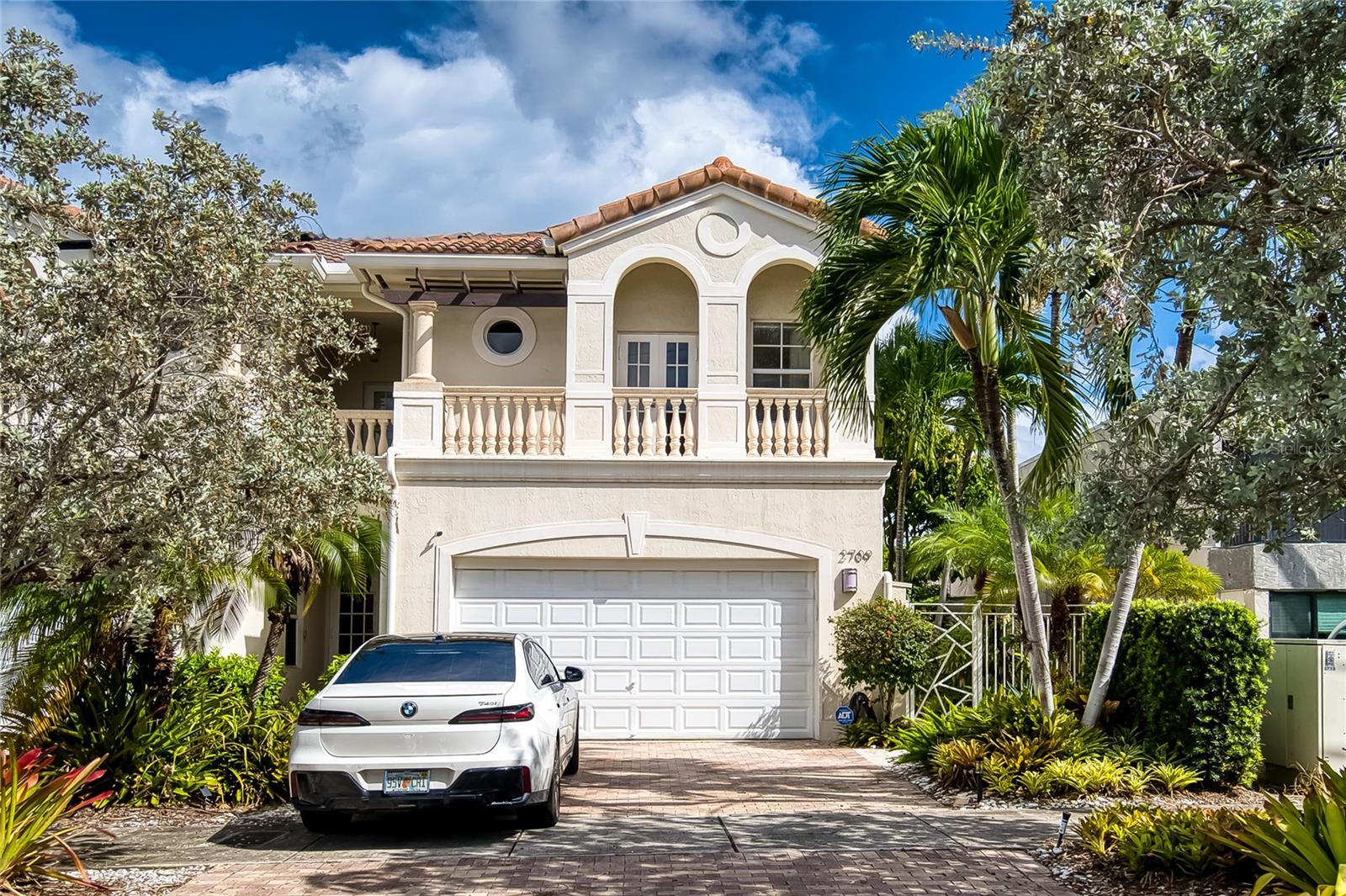 Foto de propiedad en 2709 NE 15TH ST FORT LAUDERDALE con MLS# TB8550109