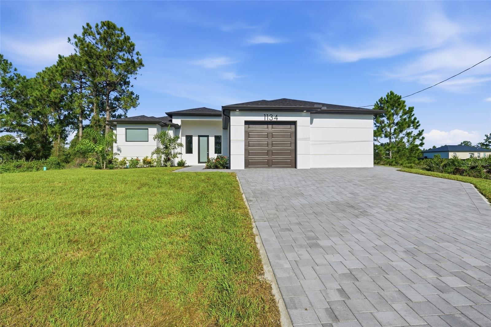 En Venta 1134 HOLMES AVE S, LEHIGH ACRES, FL 33974