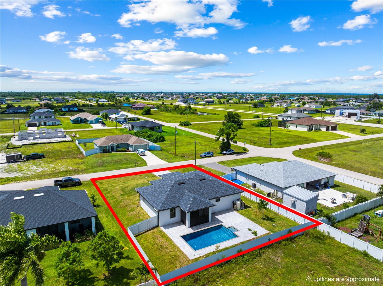 En Venta 3921 NW 40TH LN, CAPE CORAL, FL 33993