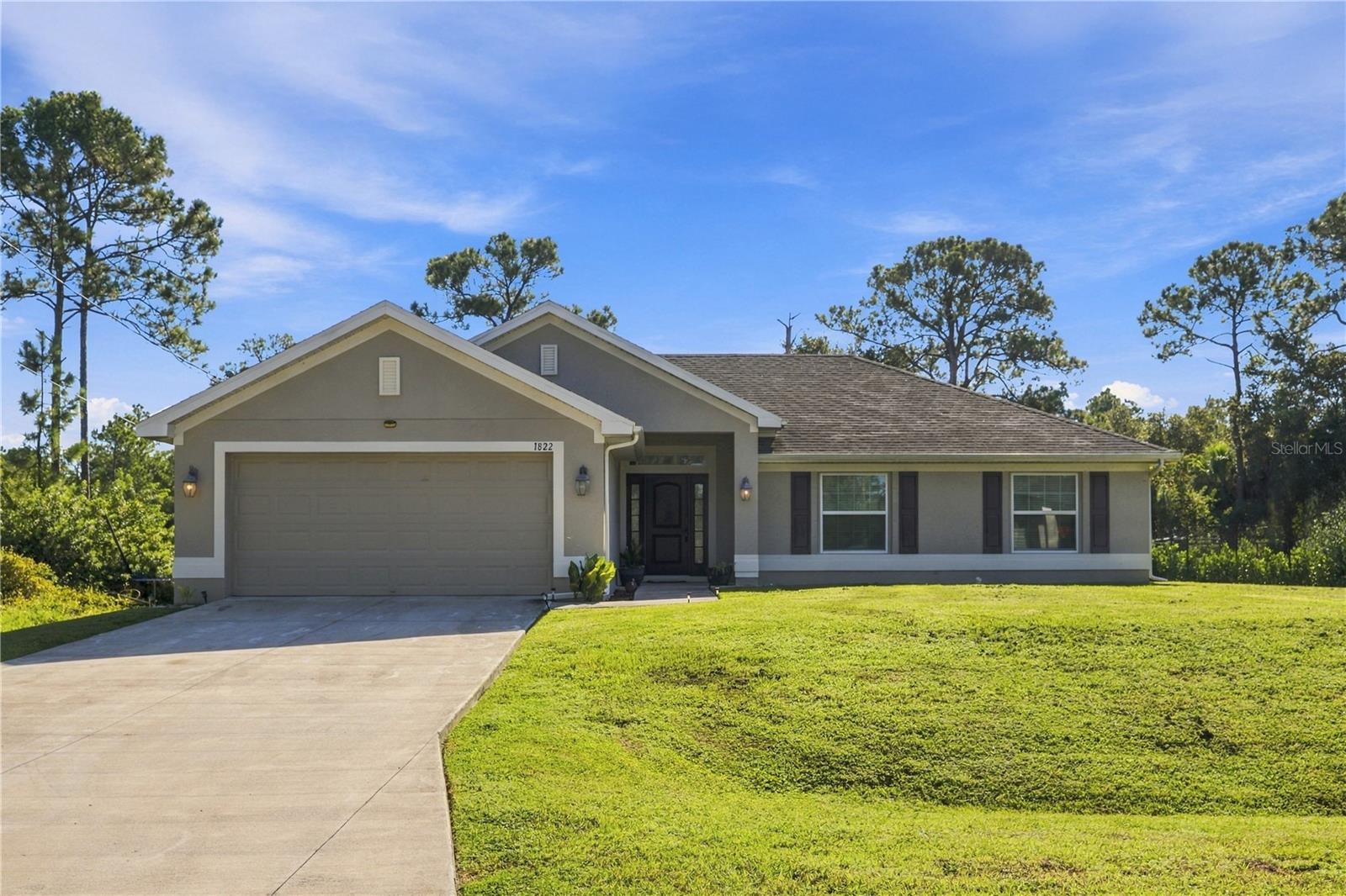En Venta 1822 YOAKUM ST, LEHIGH ACRES, FL 33972