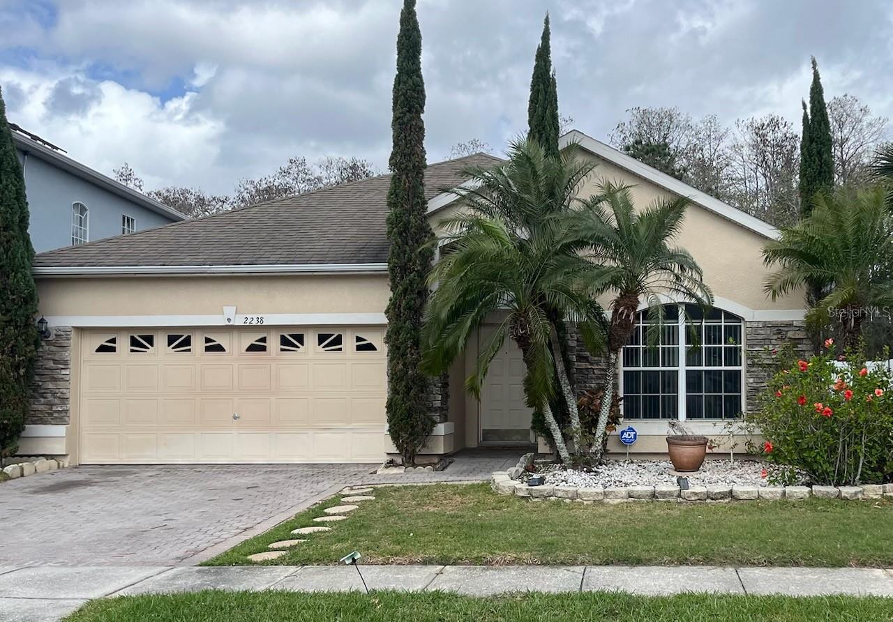 Foto de propiedad en 2238 WINDCREST LAKE CIR ORLANDO con MLS# V4941282
