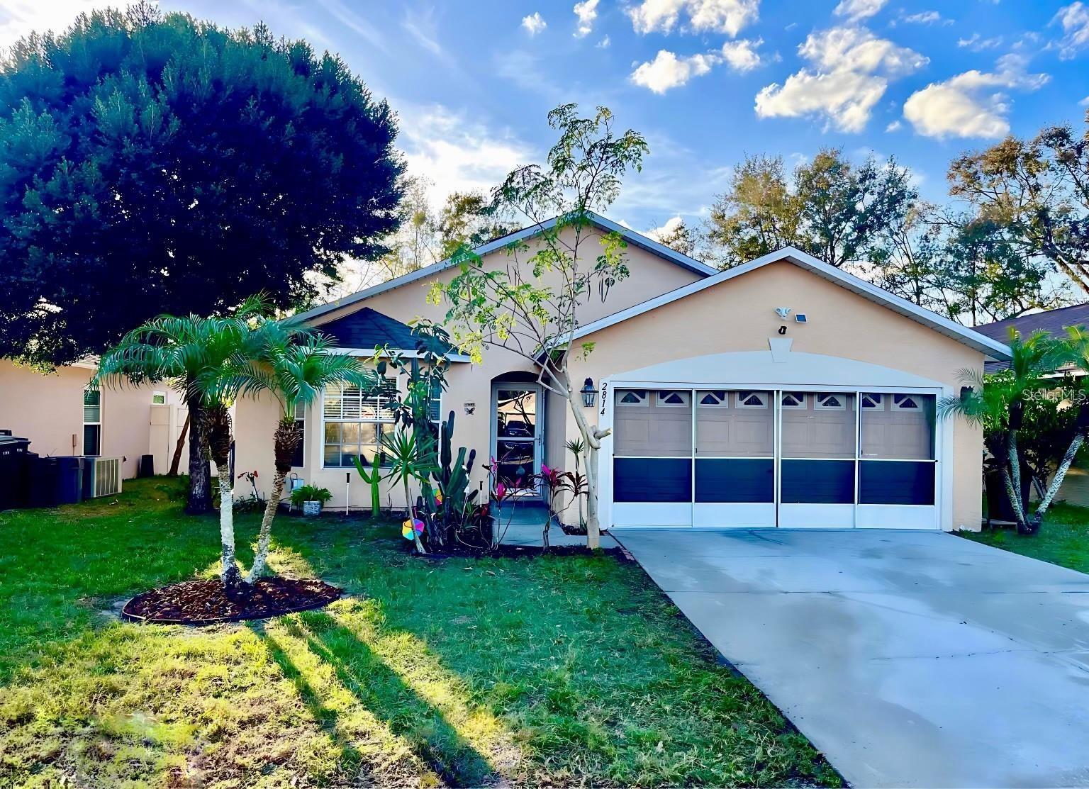 Foto de propiedad en 2814 PALM ISLE WAY ORLANDO con MLS# V4945336