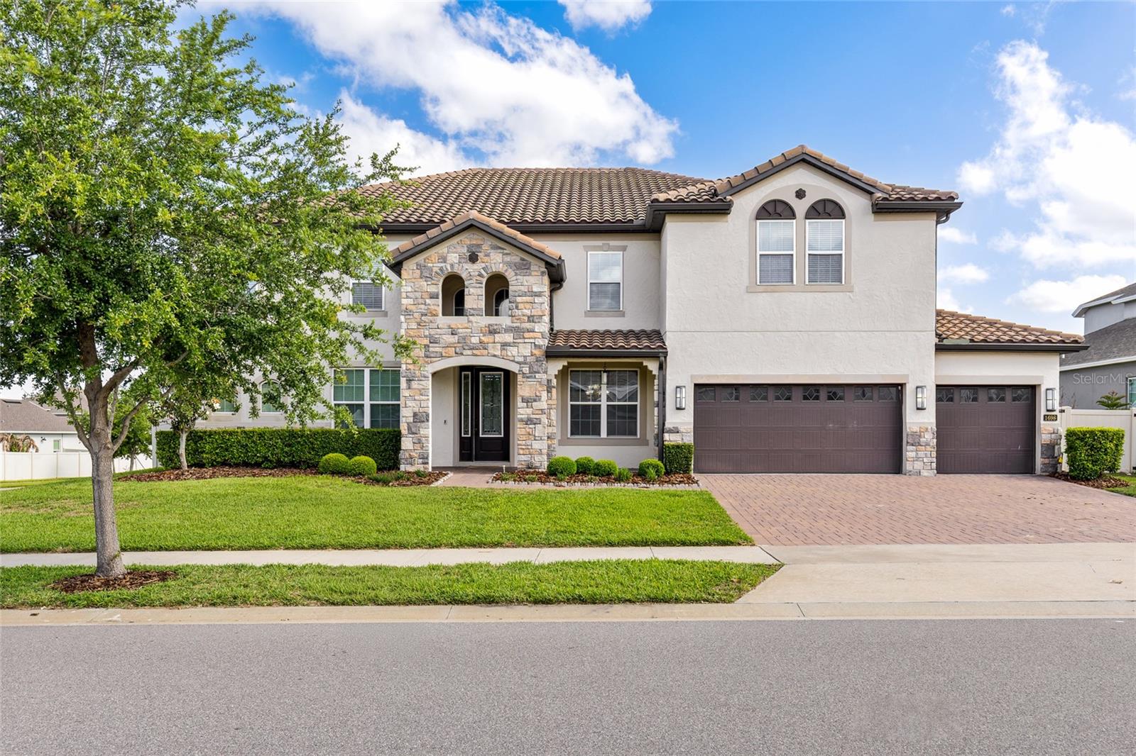 Foto de propiedad en 1698 JUNIPER HAMMOCK ST WINTER GARDEN con MLS# V4948569