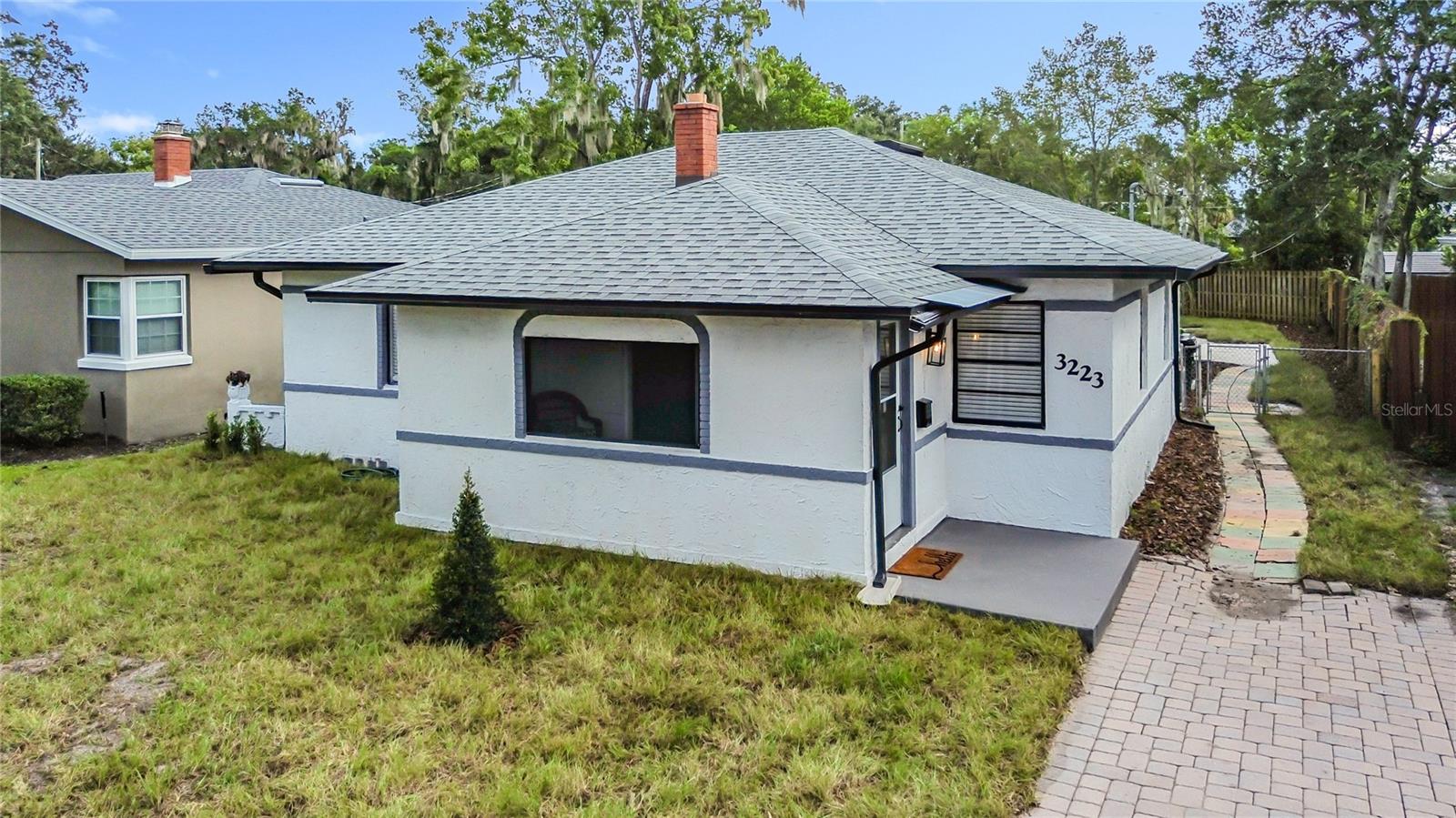 Foto de propiedad en 3223 N ORANGE AVE ORLANDO con MLS# V4948871